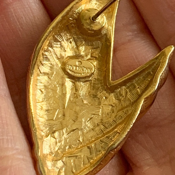 Beautiful Givenchy earrings - Picture 3 of 6